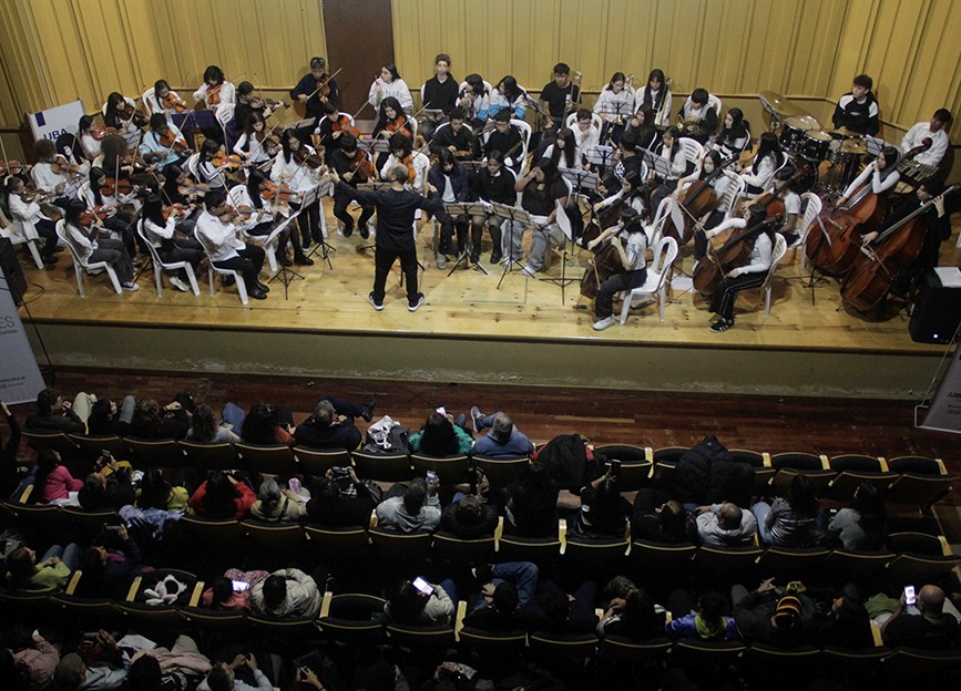 Orquestas Infantiles y Juveniles defienden su arte, como lo hicieron en la Facultad de Ciencias Sociales de la UBA.