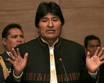 Evo Morales defiende a los pueblos originarios.