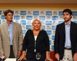 Elisa Carrió, con Alfonso Prat Gay y el candidato porteño, Adrián Perez.