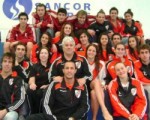 El equipo de natación de River Plate que se consagró en el Campoeonato de Natación del Bicentenario.