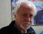 Miguel Vayo psicoterapeuta, escultor y comunero de Proyecto Sur en la Comuna 4.