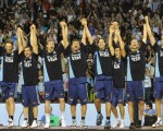 Argentina celebra el título en un Polideportivo repleto.