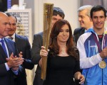 Cristina Fernández junto a atletas argentinos.