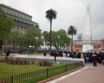 Un bombachazo se realizó en Plaza de Mayo.