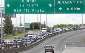 La autopista Buenos Aires-La Plata fue transferida a la provincia de Buenos Aires.