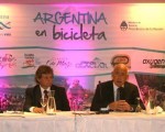El Ministro de Turismo, Enrique Meyer, y el Secretario de Deporte, Claudio Morresi, encabezaron el lanzamiento de este programa deportivo-turístico que reunirá en 2013 a seis grandes competencias de ciclismo en Argentina.