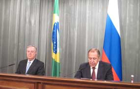 Cancilleres Lui Alberto Figuereirod (Brasil) y Serguei Lavrov (Rusia).