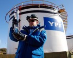 La producción de petróleo y gas de YPF pegó otro salto en febrero.