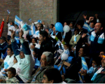 Desarrollo Social transmitió en pantalla gigante Argentina-Bosnia en el Impenetrable Chaqueño.