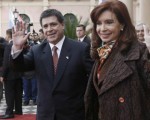 La Presidenta visita a su par paraguayo.