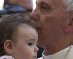 El papa Francisco no condena el control natal.